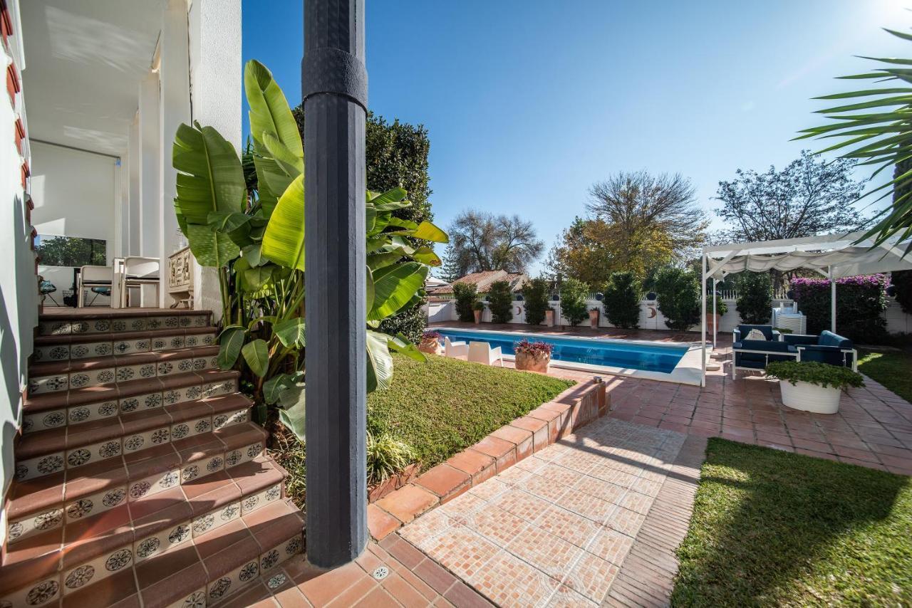 Hotel B&B Casa Arena Sevilla โตมาเรส ภายนอก รูปภาพ