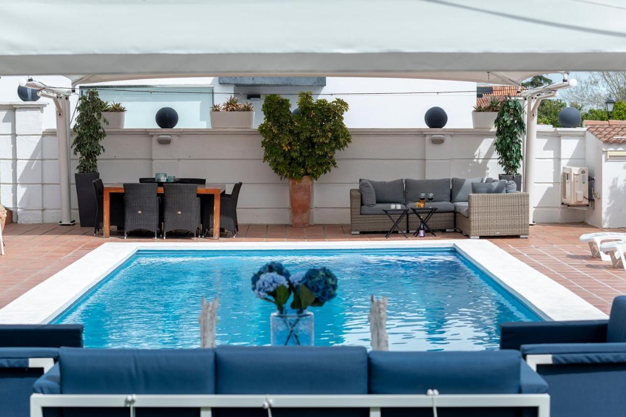Hotel B&B Casa Arena Sevilla โตมาเรส ภายนอก รูปภาพ