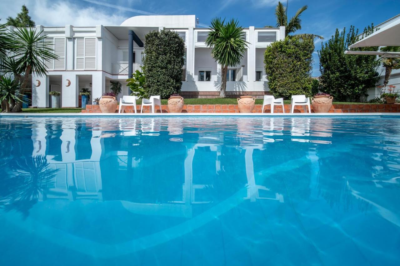 Hotel B&B Casa Arena Sevilla โตมาเรส ภายนอก รูปภาพ