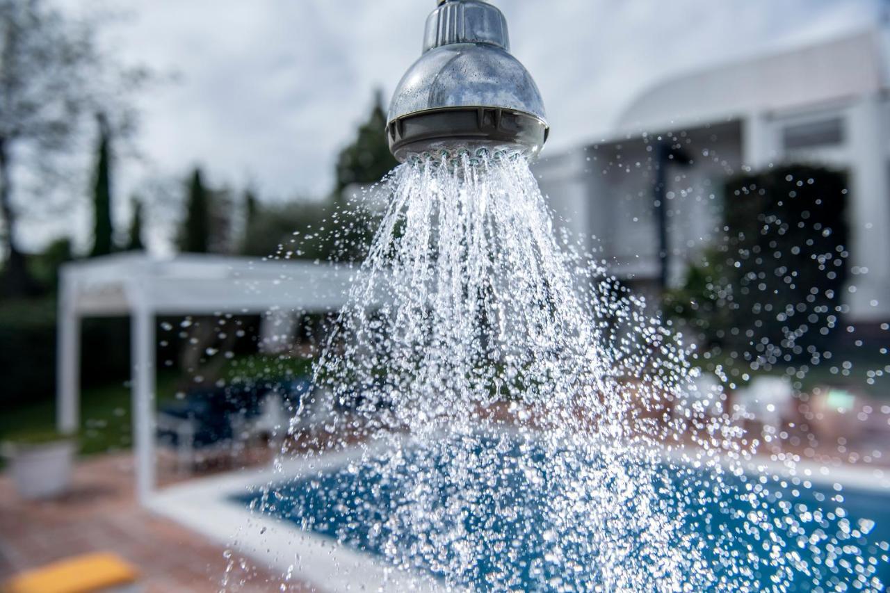 Hotel B&B Casa Arena Sevilla โตมาเรส ภายนอก รูปภาพ
