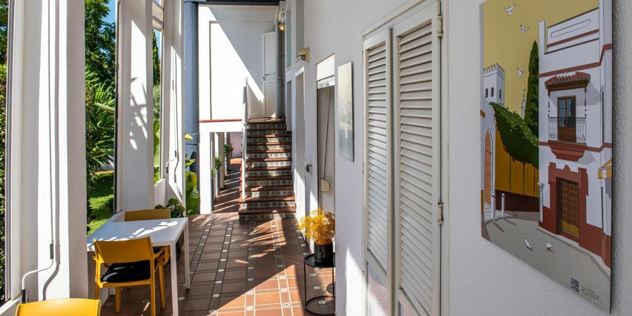Hotel B&B Casa Arena Sevilla โตมาเรส ภายนอก รูปภาพ