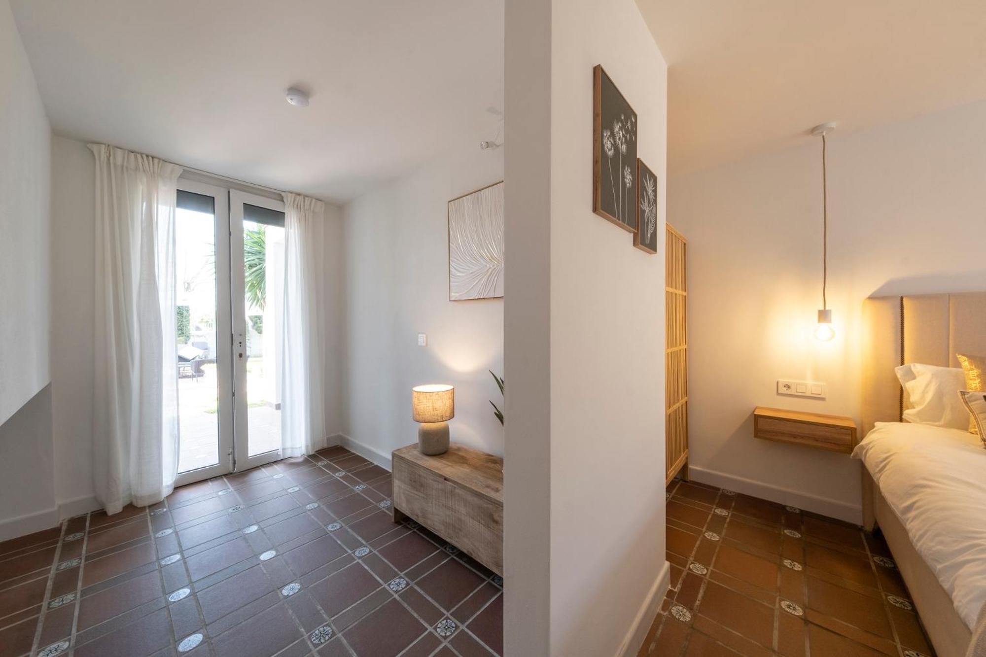 Hotel B&B Casa Arena Sevilla โตมาเรส ภายนอก รูปภาพ
